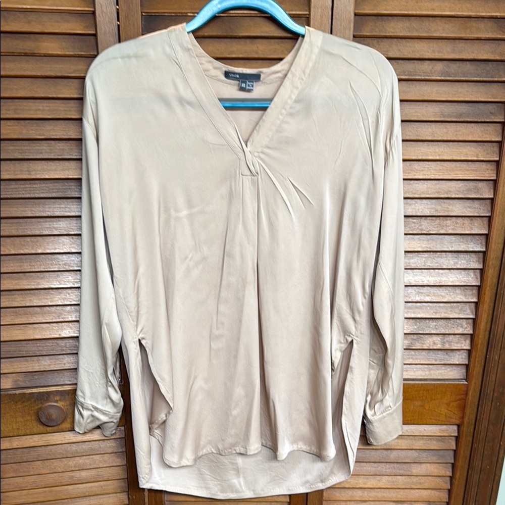 Elegant Vince silk  Women's Top